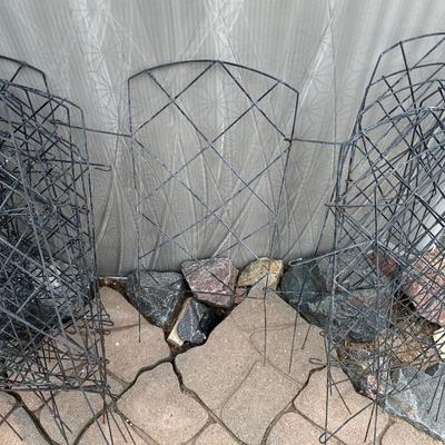 FLOWER BED FENCING