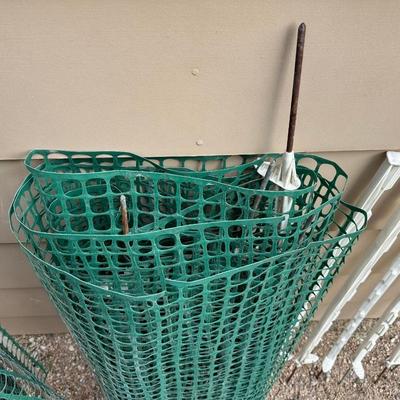 TEMPORARY FENCING WITH POLES