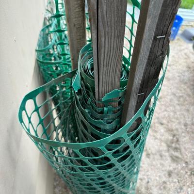 TEMPORARY FENCING WITH POLES