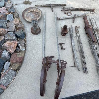 AN ASSORTMENT OF ANTIQUE/PRIMITIVE FARMING PIECES