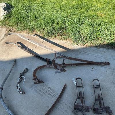 ANTIQUE & PRIMITIVE ANIMAL TRAPS, SICKLE AND FIELD PLOW