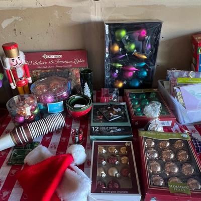 Holiday / Xmas Lot