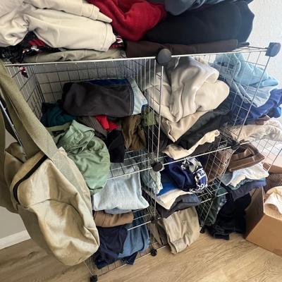 Men’s Clothing & Hat Lot