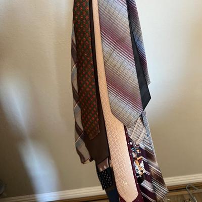 Men’s Clothing / Outerwear Lot