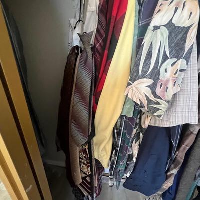 Men’s Clothing / Outerwear Lot