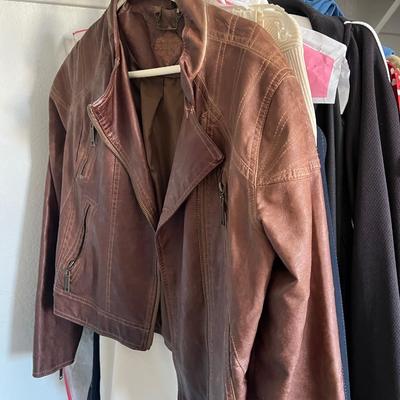 Women’s Clothing Lot