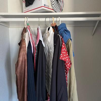 Women’s Clothing Lot
