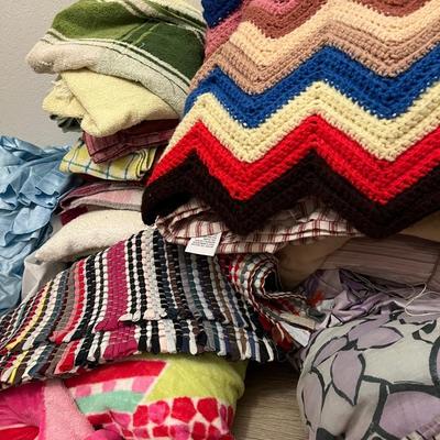 Household Linens - Vintage Bedsheets, Blankets, Towels, etc