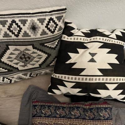 Vintage Pillows & Baskets