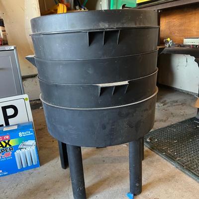 Can-O-Worms Compost Bin