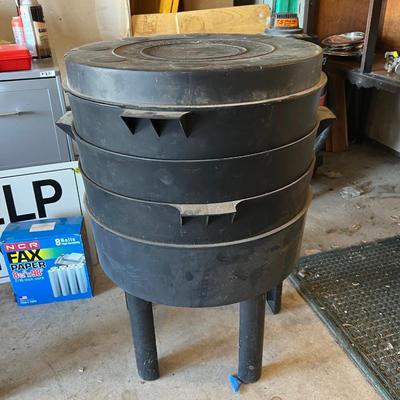 Can-O-Worms Compost Bin