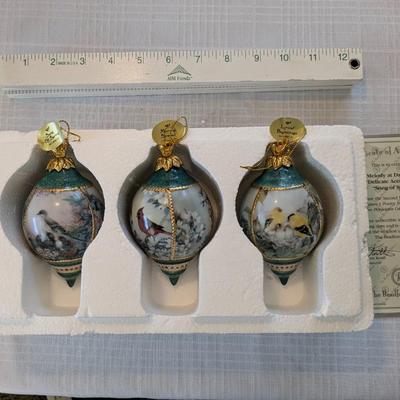 NIB Porcelain "Nature's Poetry from Lena Liu"