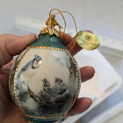 NIB Porcelain "Nature's Poetry from Lena Liu"