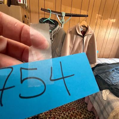 Lot 754 Women's jackets