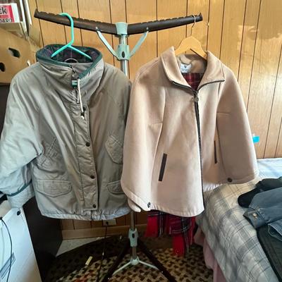 Lot 754 Women's jackets