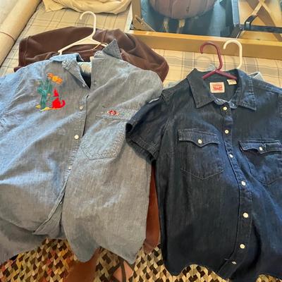 Lot 760 Women's denim shirts