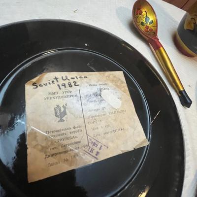 Lot 782 Russian laquored items