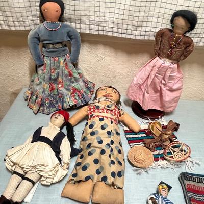Lot 798 Ethnic Doll lot