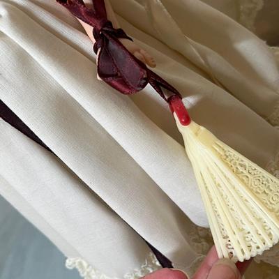 Lot 819 Ceramic young lady.