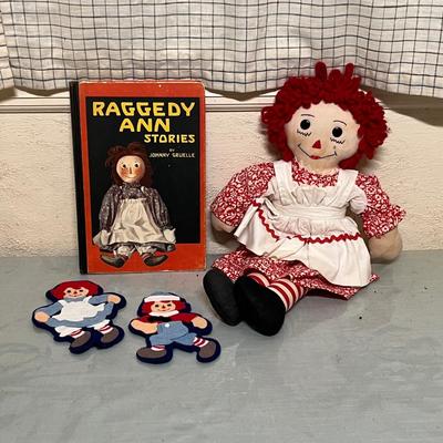 Lot 822 Raggedy Ann lot