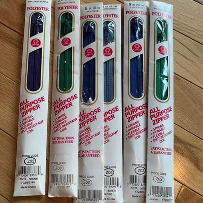 Huge Variety of Art & Craft Supplies (2R-HS)