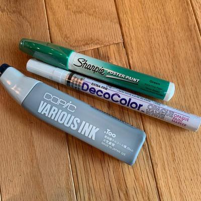 Huge Variety of Art & Craft Supplies (2R-HS)