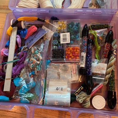 Huge Variety of Art & Craft Supplies (2R-HS)