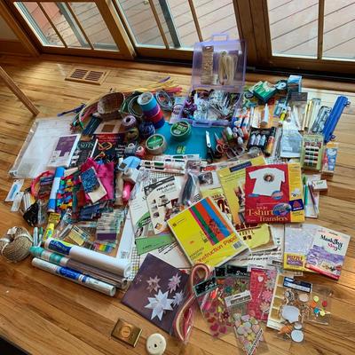 Huge Variety of Art & Craft Supplies (2R-HS)