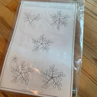 Huge Variety of Art & Craft Supplies (2R-HS)