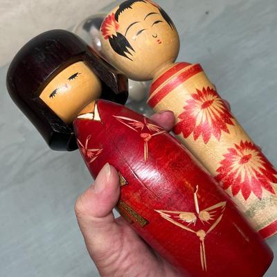 Lot 824 Oriental Doll lot