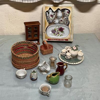 Lot 823 Doll china & other