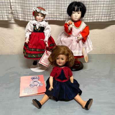Lot 837 3 Ethnic Dolls