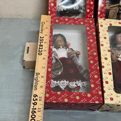 Lot 839 Boxed doll lot