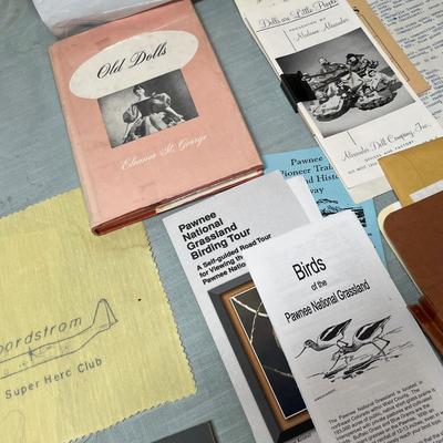 Lot 845 Lot of vintage advertising & other