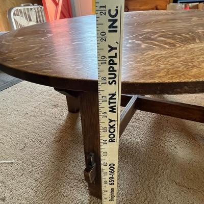 Lot 855 Mission Oak coffee table