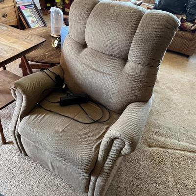 Lot 861 EZ lift Recliner