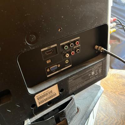 Lot 865 TV & VCR/DVD