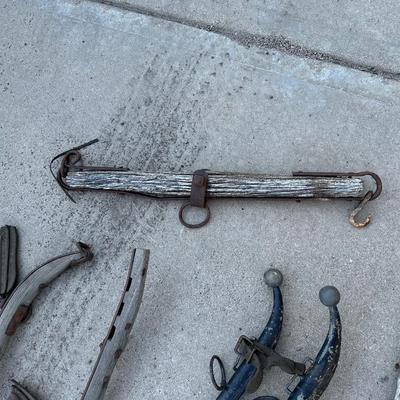 ANTIQUE HORSE HARNESS HAMES AND YOKES