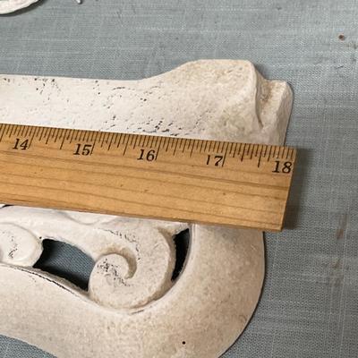 Lot 875 Cast Iron items