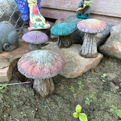 CONCRETE MUSHROOMS AND OTHER YARD ART