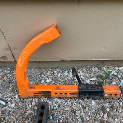 4 WAY LUG WRENCH AND TRAILER HITCHES