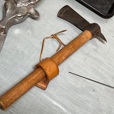 Lot 881 Boot Jacks & other