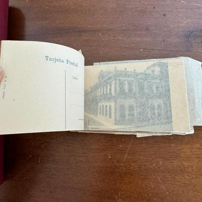 Mexico! Books, maps and memorabilia (DR-Tf)