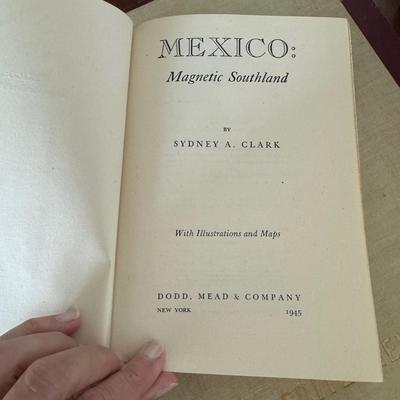 Mexico! Books, maps and memorabilia (DR-Tf)