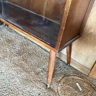 Lot 896 Glass front book case