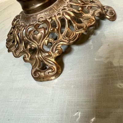 Lot 898 Antique oil lamp