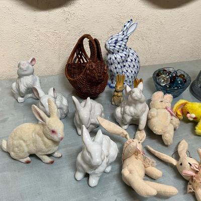 Lot 905 Rabbits