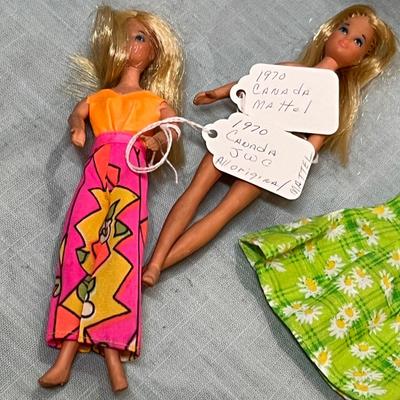 Lot 906 Barbie & other Dolls