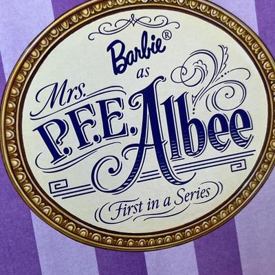 Lot 906 Barbie & other Dolls