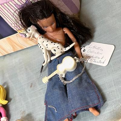 Lot 906 Barbie & other Dolls